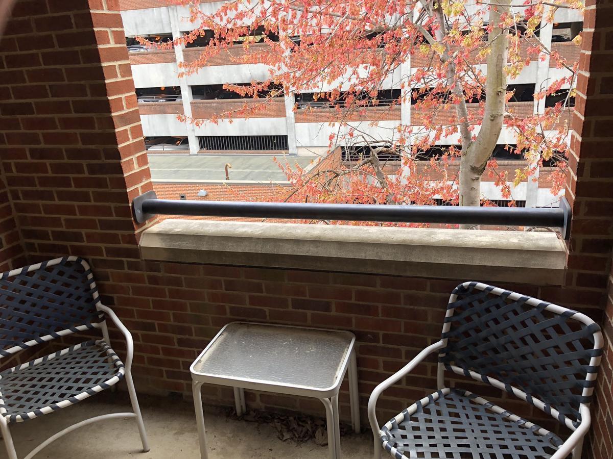 Fogelman Executive Center 3*
